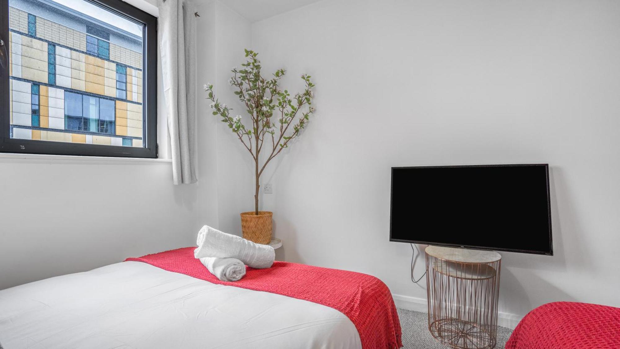 Japanese Suite 2Bed 2Bath, Free Park, Netfix, 75 Inch Tv, Games - City Centre- Maihom เบอร์มิงแฮม ภายนอก รูปภาพ